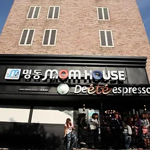 Hotel Myeongdong Mom House